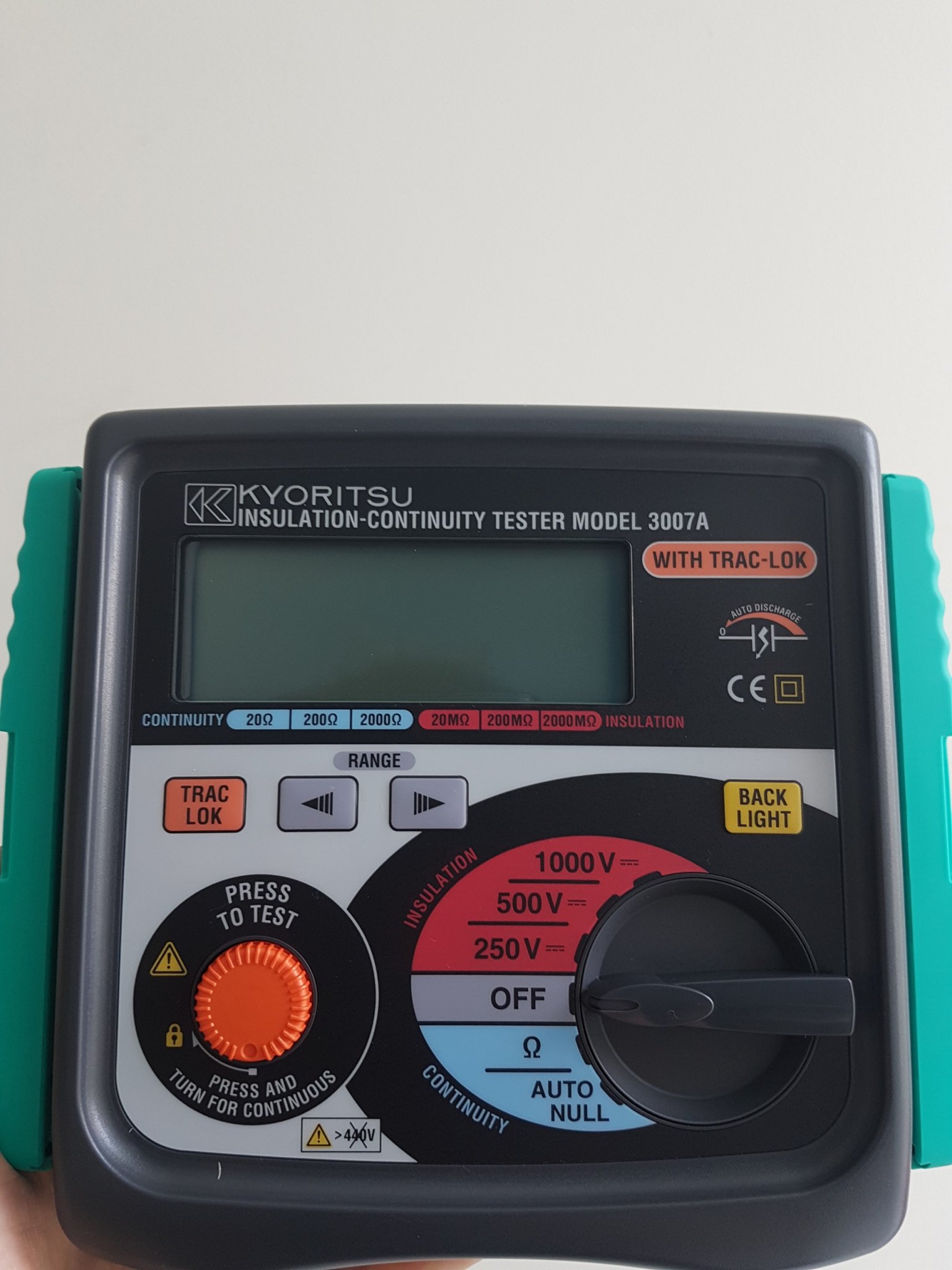Máy đo điện trở cách điện Kyoritsu 3007A