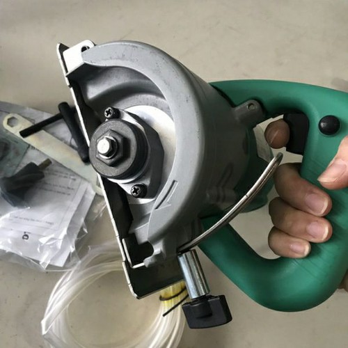 Máy Cắt DCA AZE110