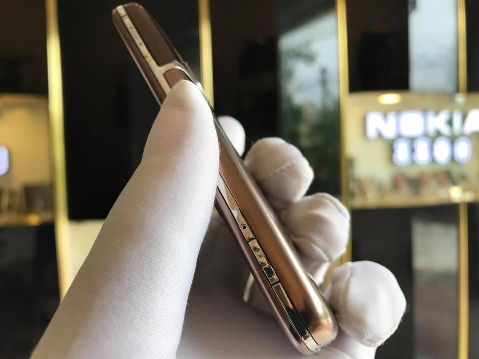 Điện thoại Nokia 6700 Classic