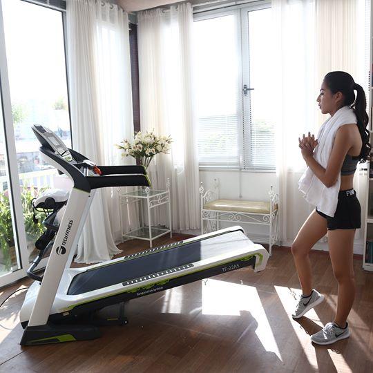 Máy chạy bộ Tech Fitness TF-22AS