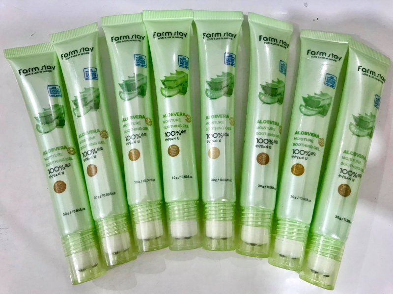 Son dưỡng môi sáp ong Cocoon - Lip Care