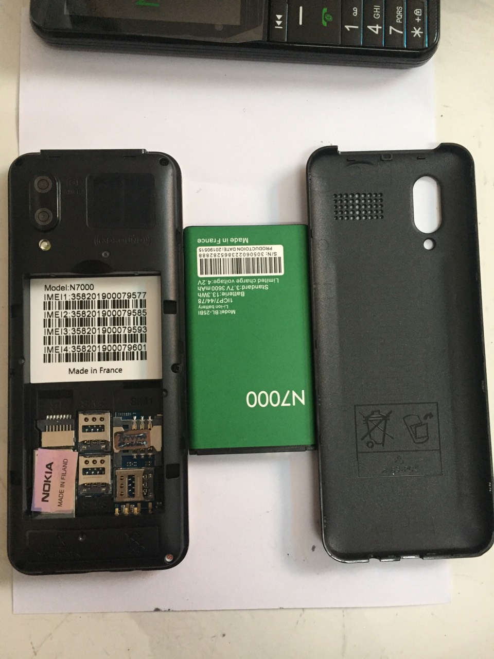 Điện Thoại Maxfone V12
