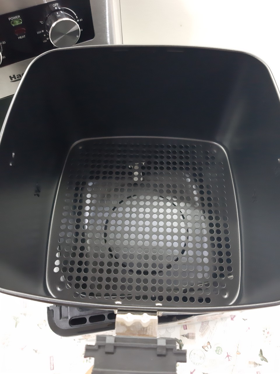 Nồi Chiên Không Dầu Hachimitsu HC688 8L