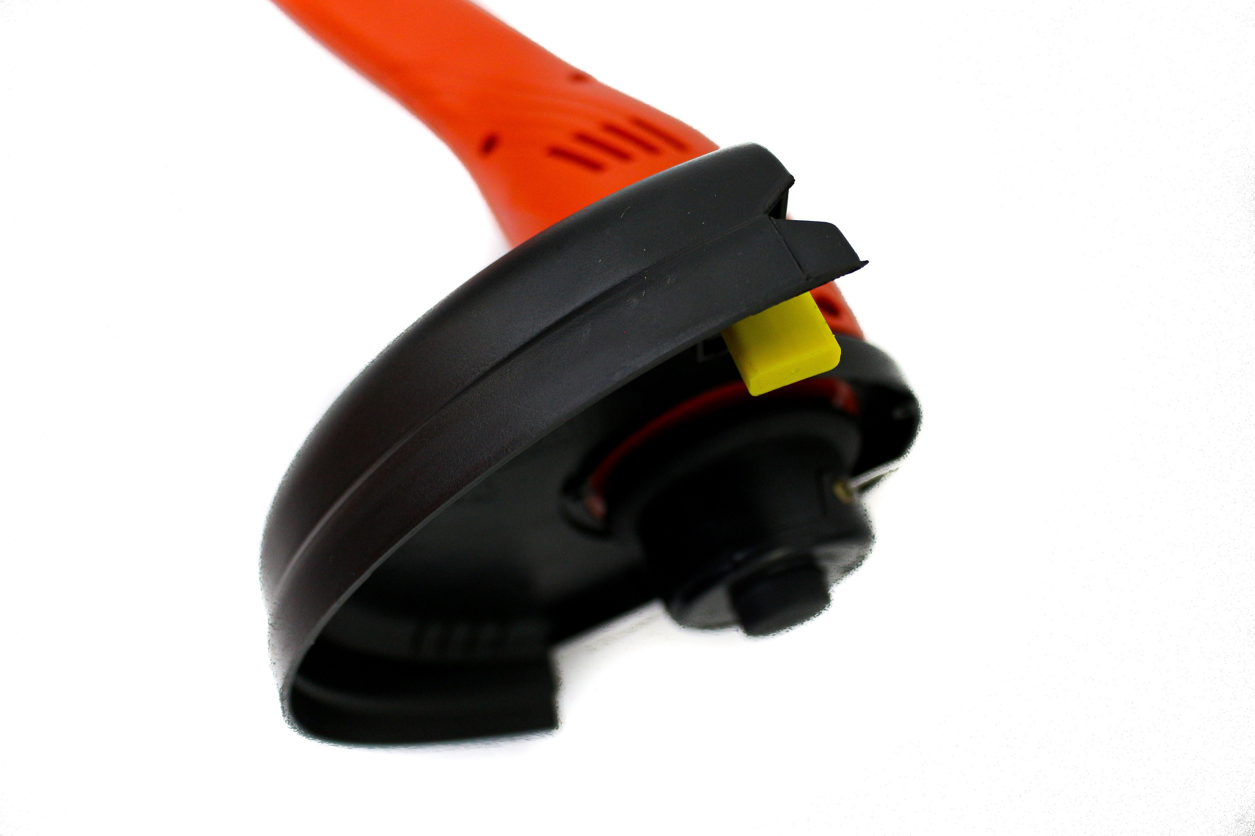Máy cắt cỏ BLACK & DECKER GL300-B1