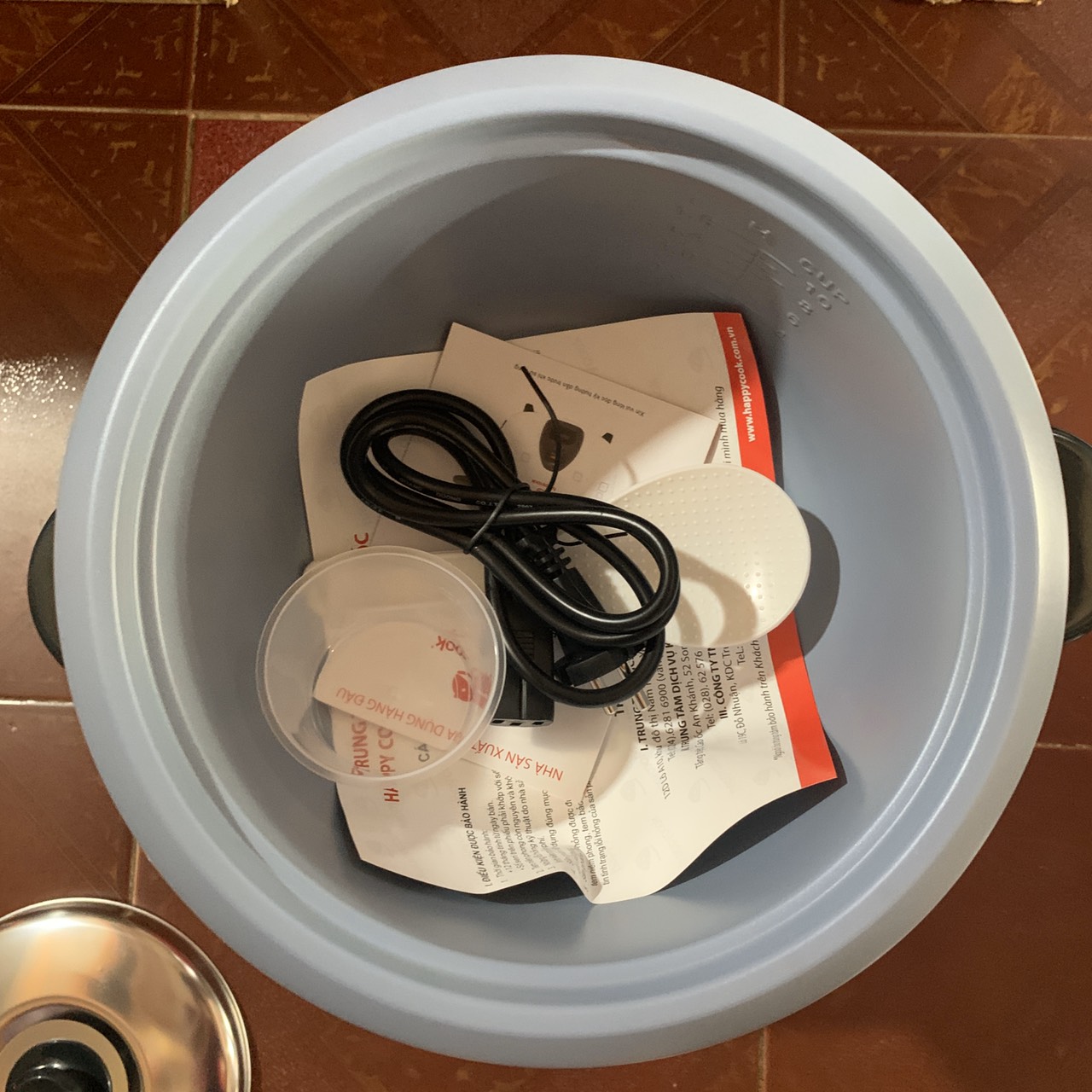 Nồi cơm điện Happy Cook HCD-180 1.8L