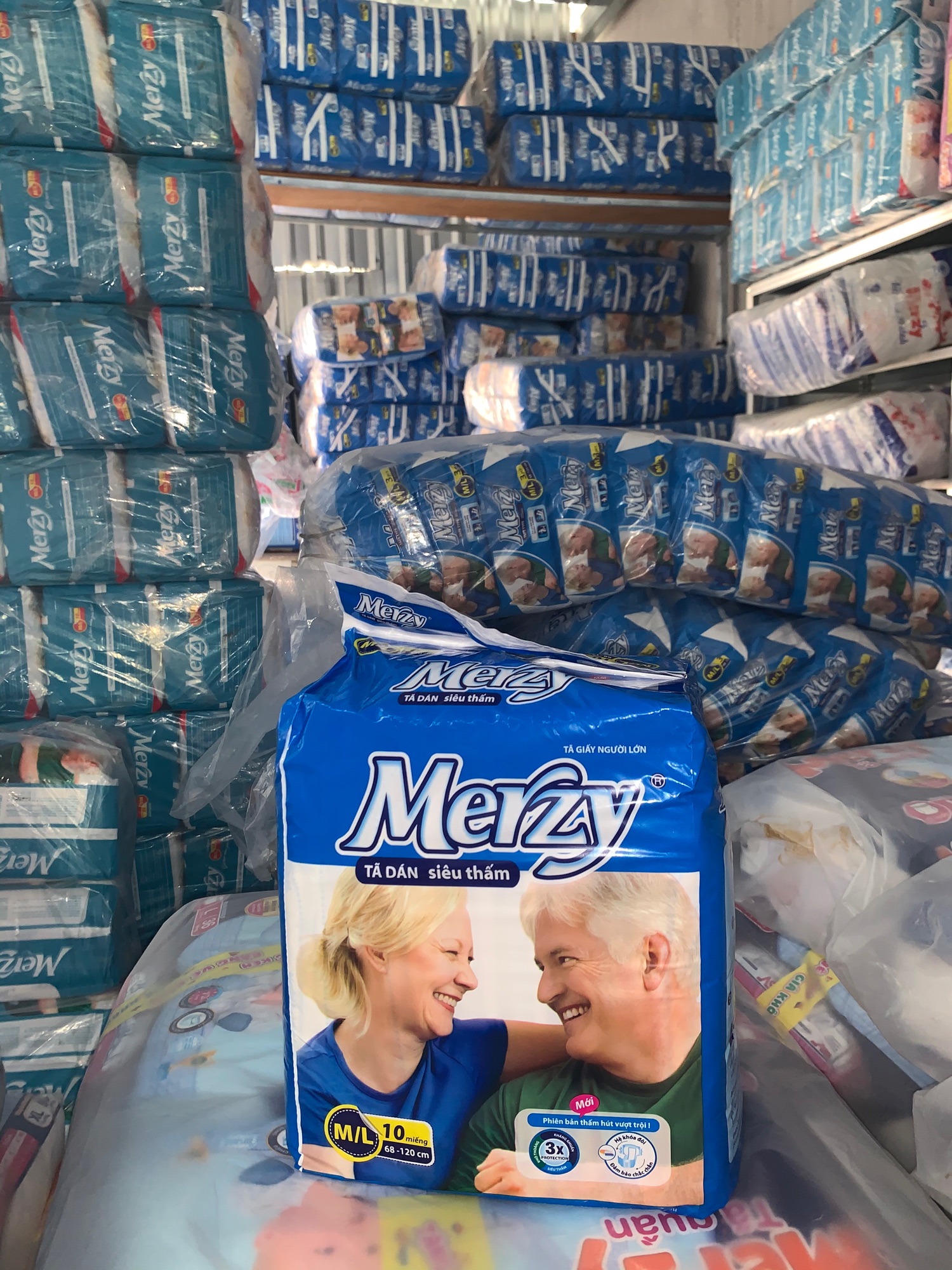 Bỉm dán Merzy dành cho người già