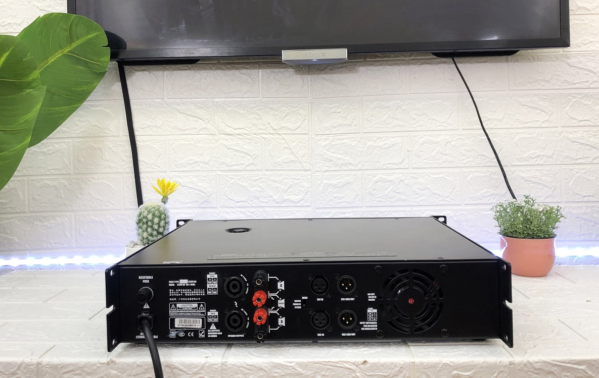 Cục đẩy công suất Koda KH-650B