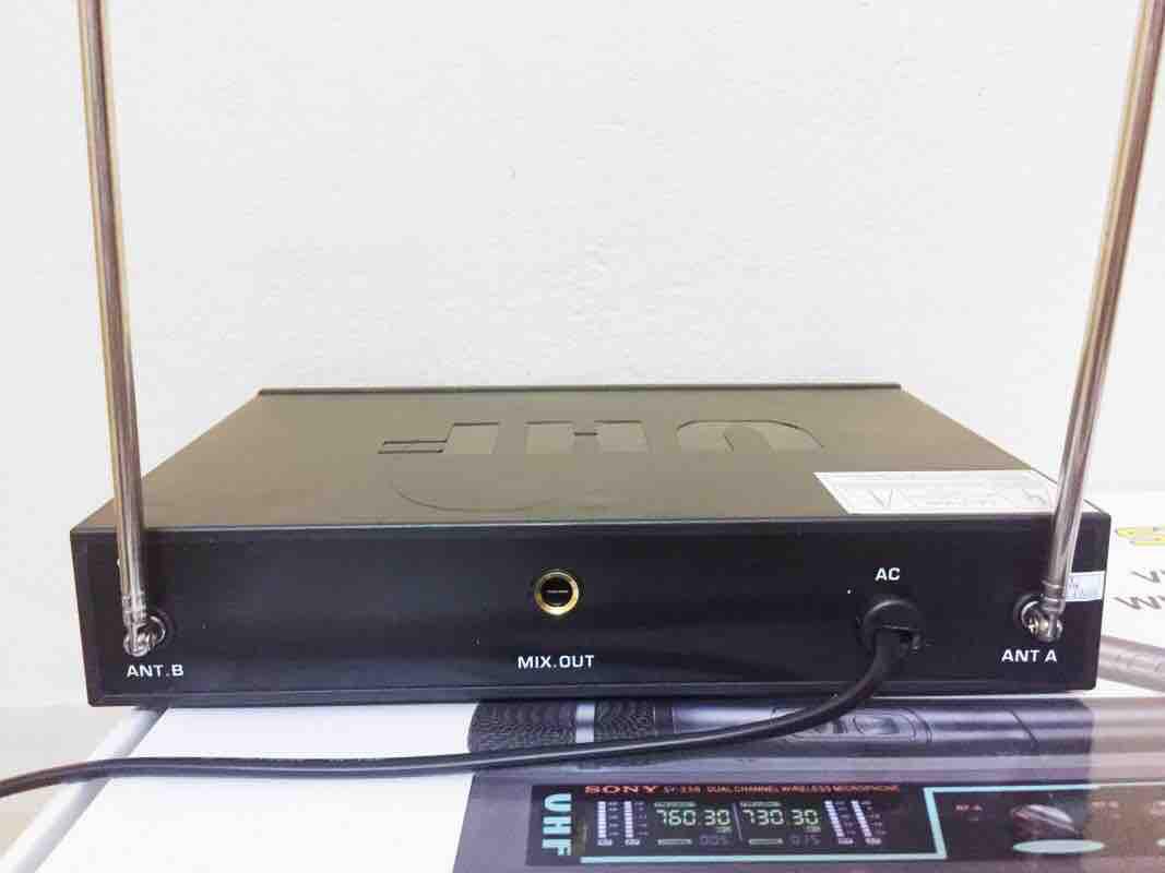 MICRO KARAOKE KHÔNG DÂY SONYS SY-338