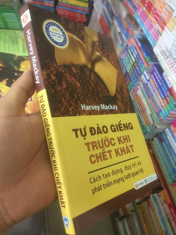 Tự Đào Giếng Trước Khi Chết Khát