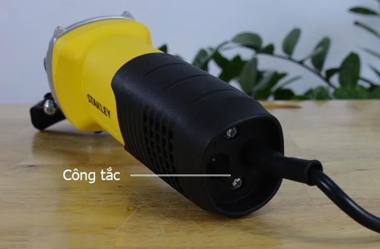 MÁY MÀI STANLEY STGT6100