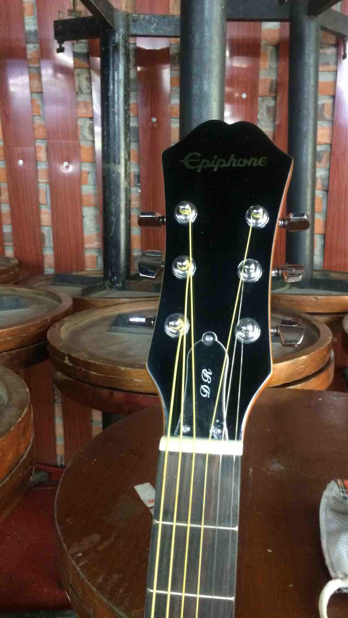 Đàn Guitar Acoustic Epiphone DR-100