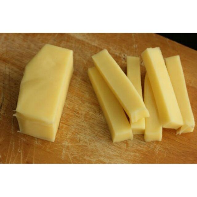 Phô mai L'Emmental Paysan Breton
