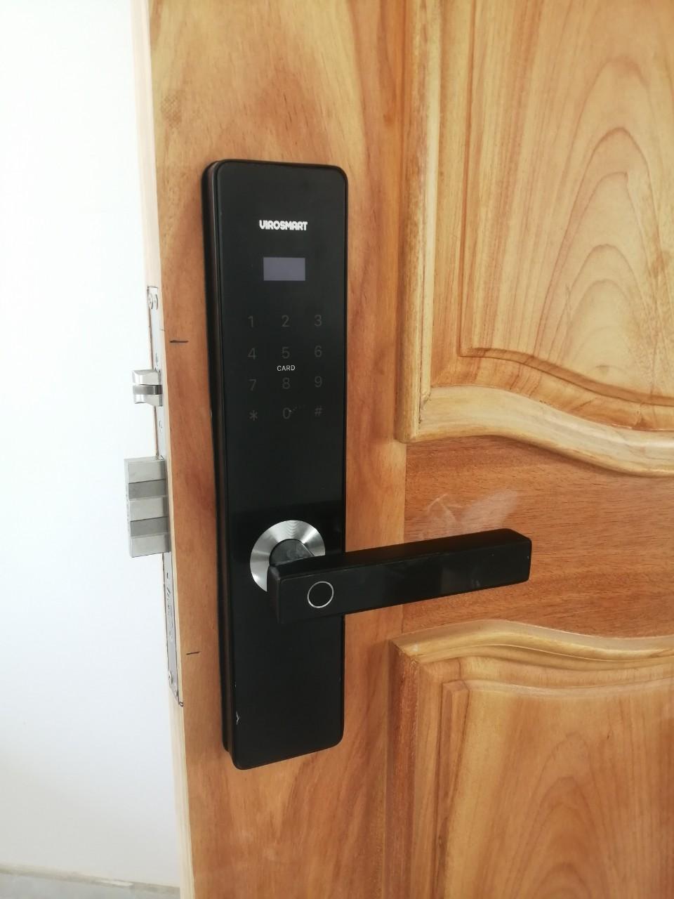 Khóa cửa vân tay 4in1 Viro-Smartlock VR-G11A