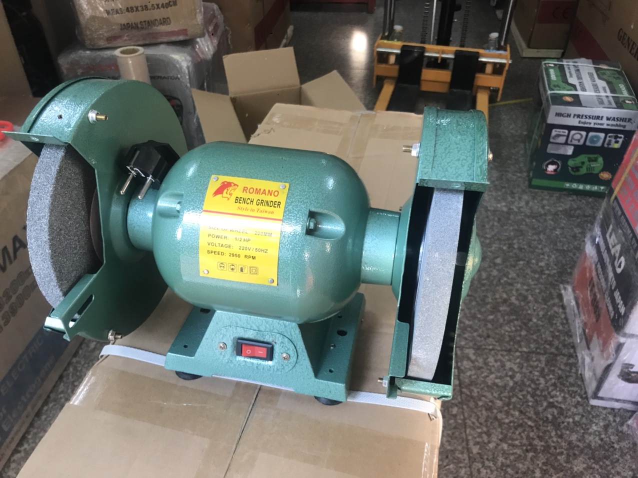 MÁY MÀI HAI ĐÁ ROMANO R200