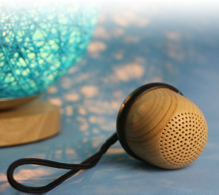 Loa bluetooth hình quả sồi