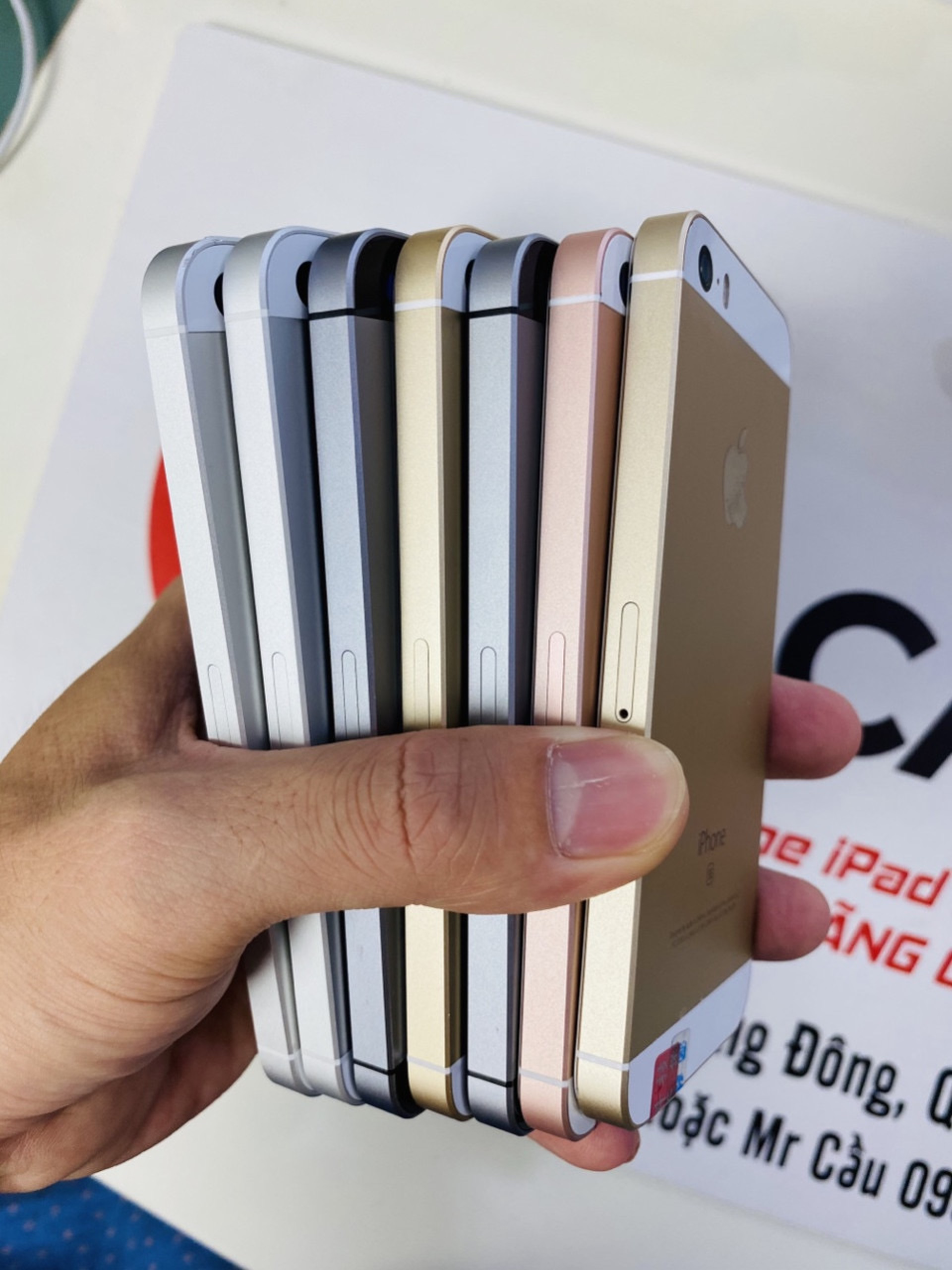 Điện thoại Apple iPhone SE - 16GB