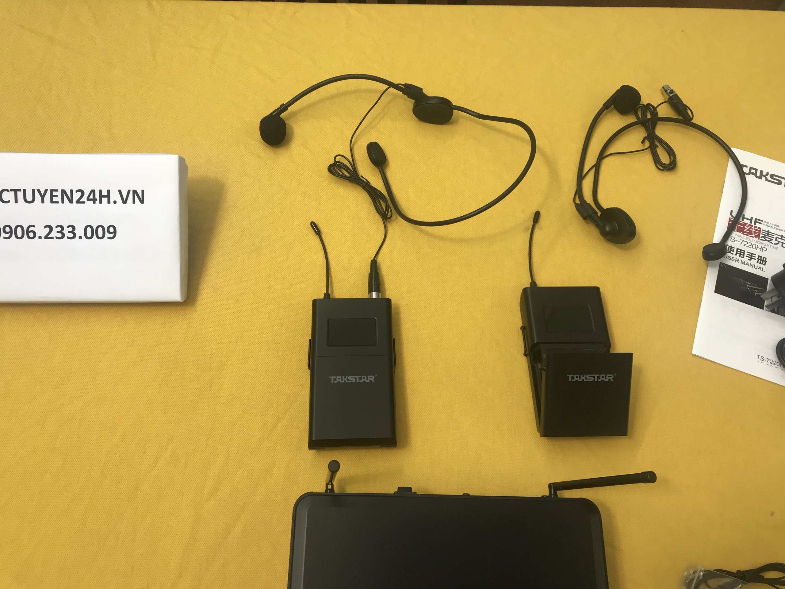 Mic không dây Takstar TS-7220