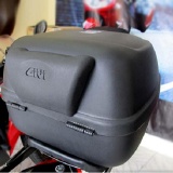 Đệm tựa lưng gắn trên thùng GIVI E88M