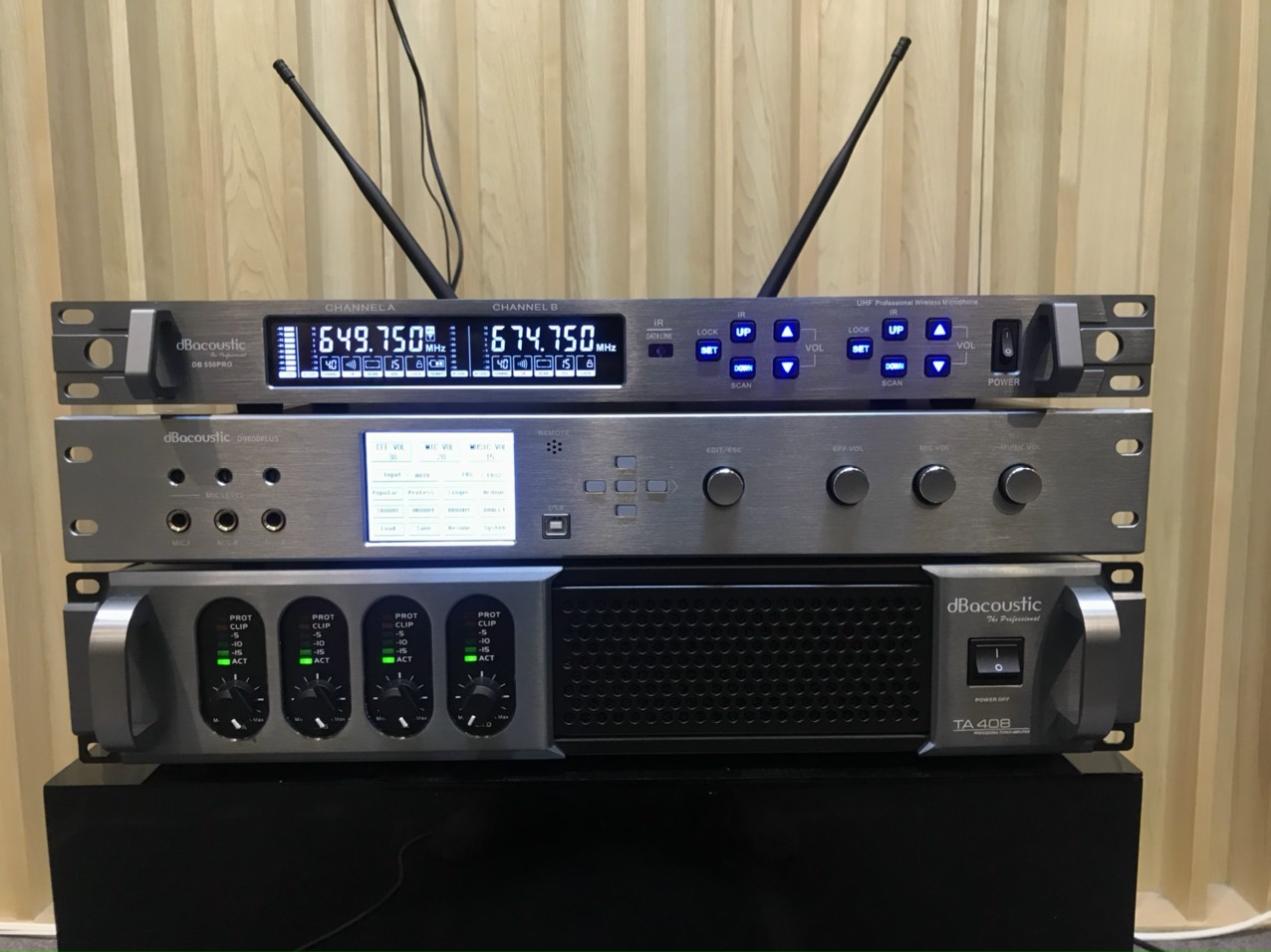 Vang số karaoke DB ACOUSTIC D9800 PLUS
