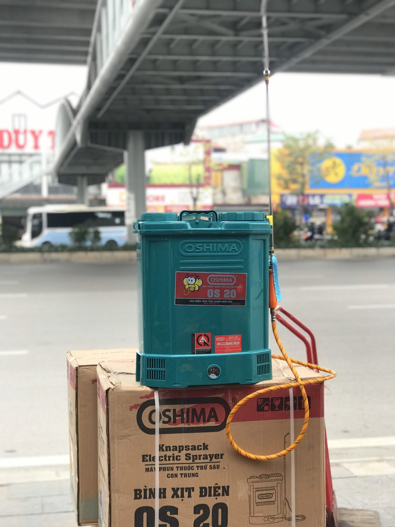 Bình xịt điện Oshima AG-20