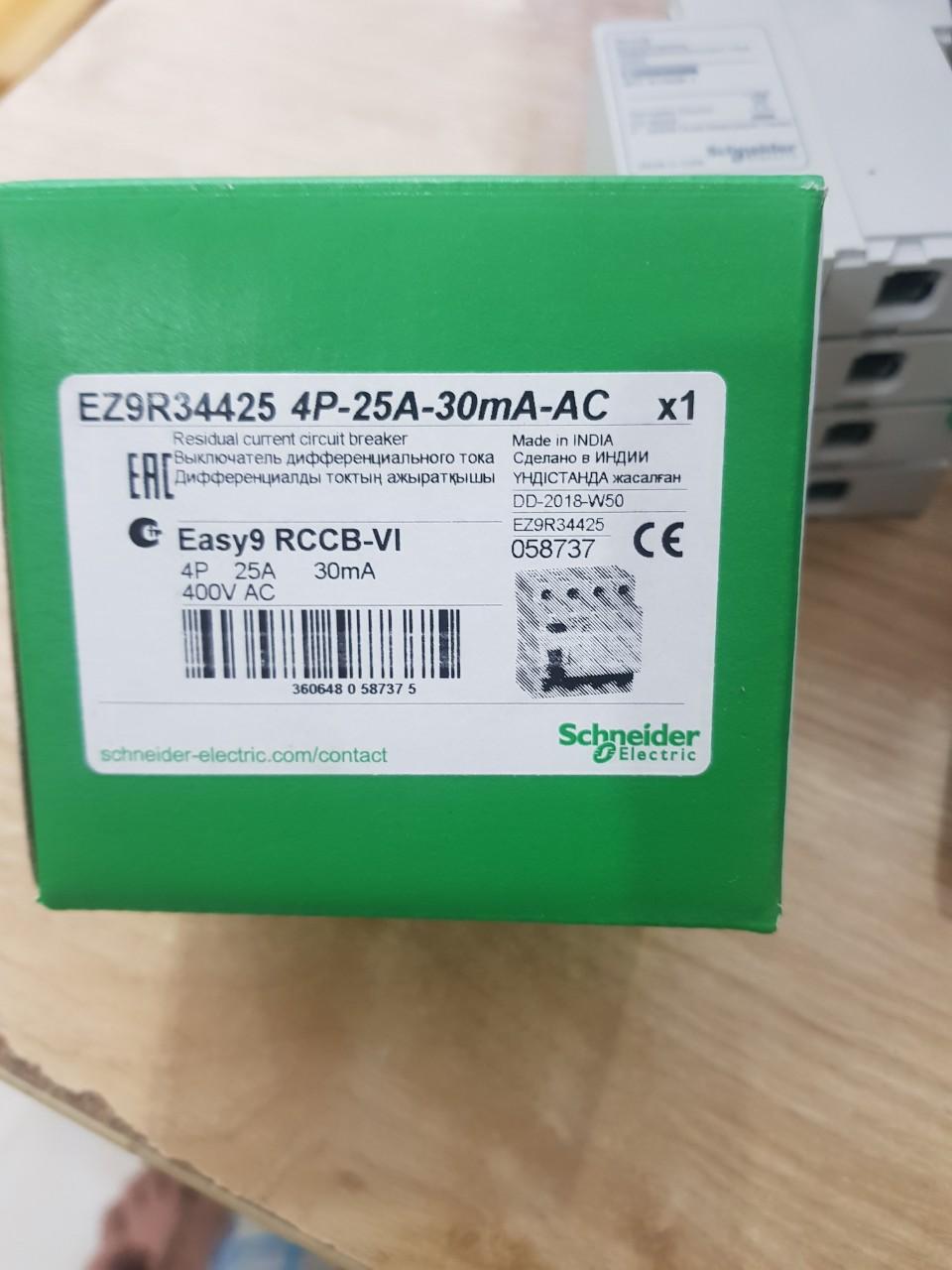 Aptomat - RCCB Schneider 4fa 40A EZ9R34440