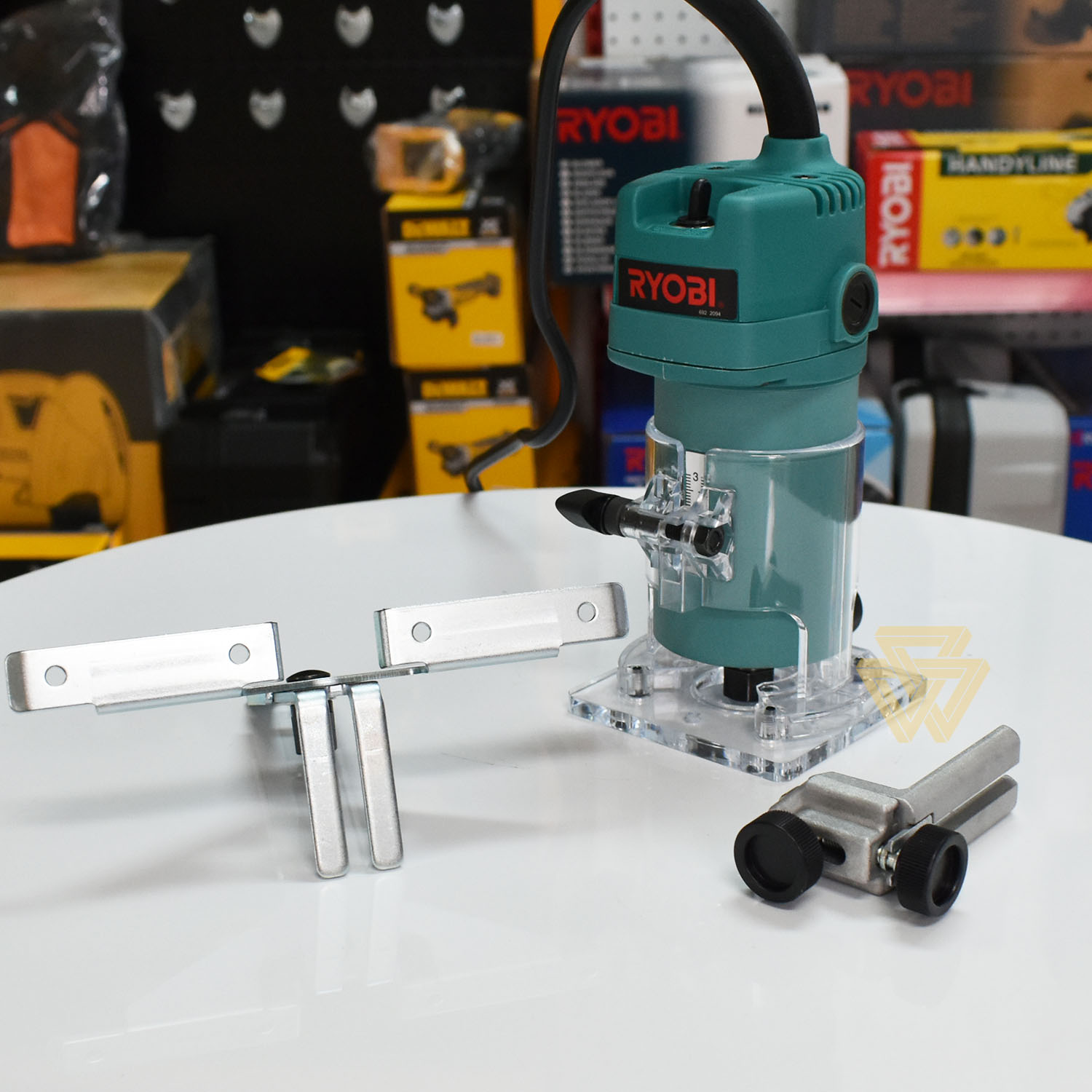 Máy Phay 1150W Ryobi TR-50A