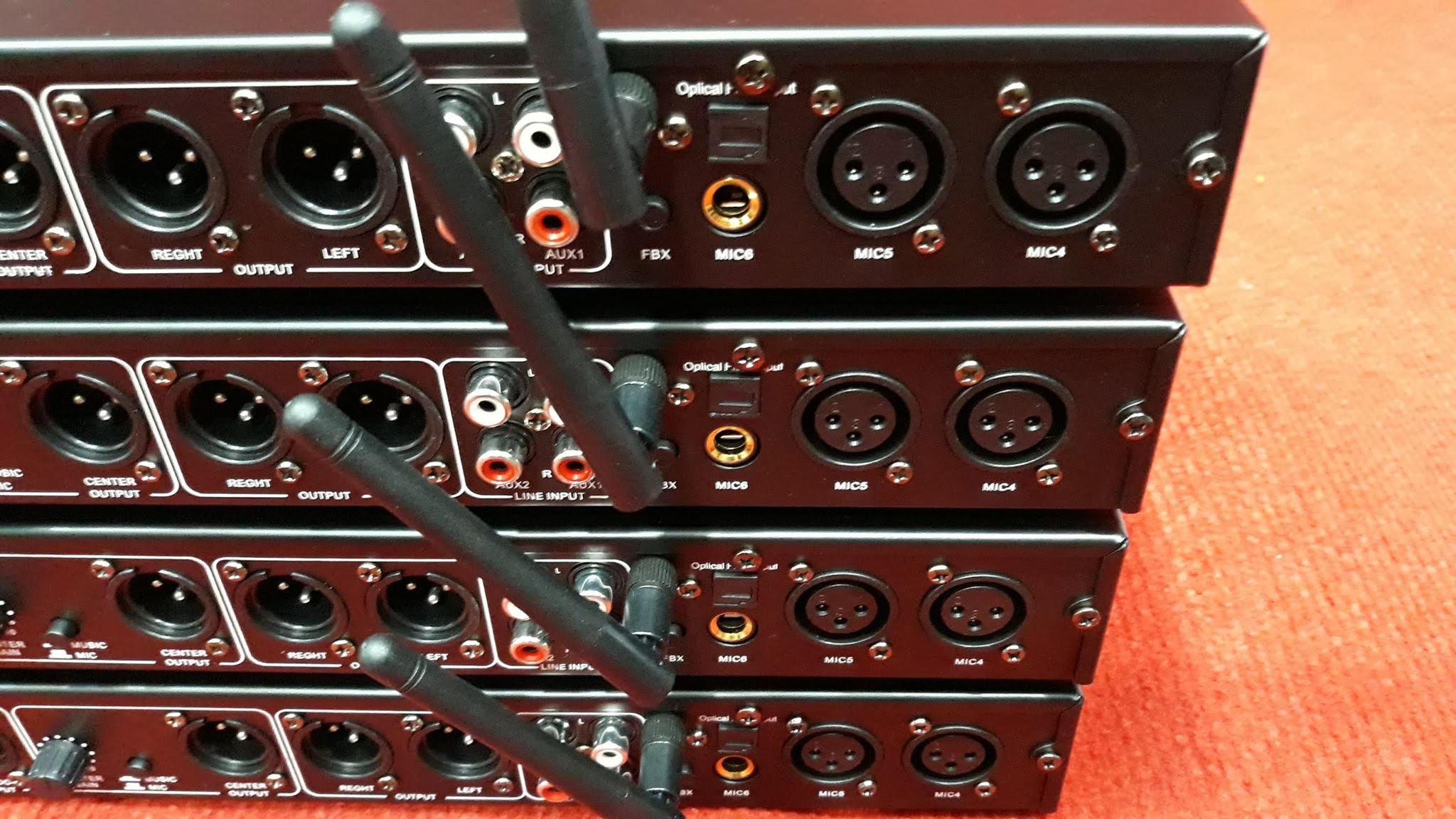 VANG CƠ CHỐNG HÚ JBL K9