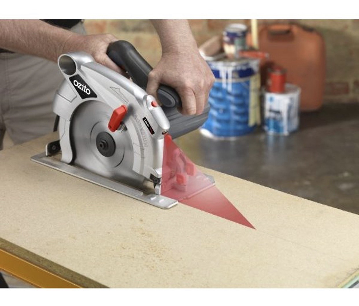 MÁY CƯA GỖ OZITO CSL-235