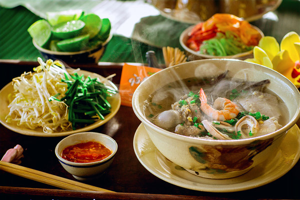 Cốt Hủ Tiếu Quốc Việt 300g