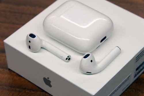 Tai nghe Bluetooth Apple AirPods