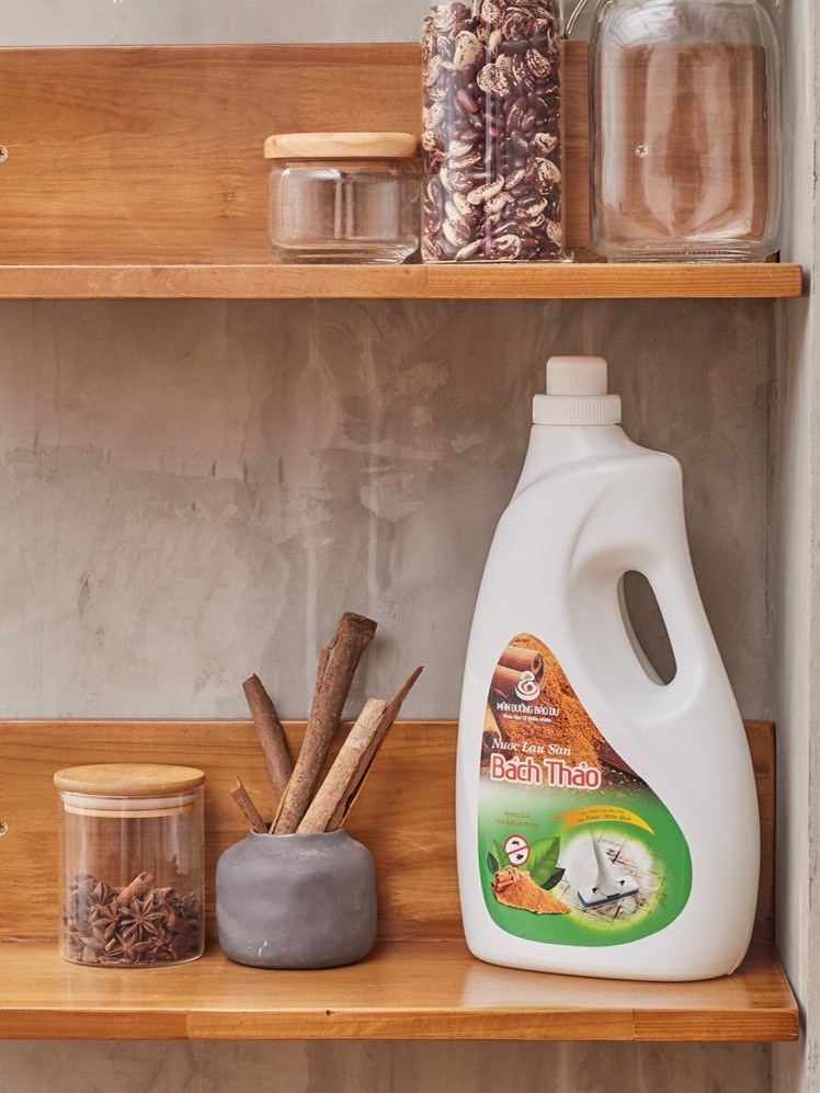 Nước lau sàn Bách Thảo 1kg combo 2 chai