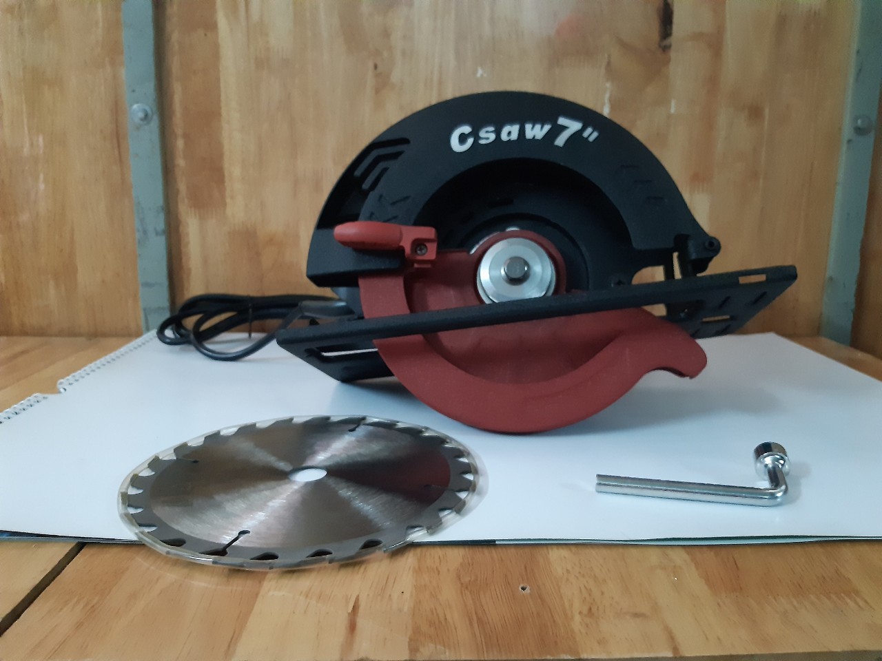 Máy cắt gỗ Osuka MOD.OSK 185
