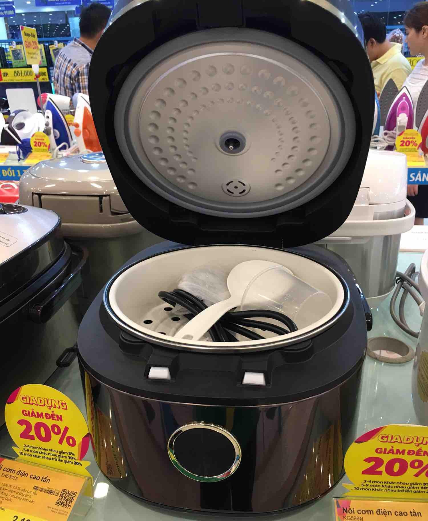 Nồi Cơm Điện Kangaroo KG599 1.8L