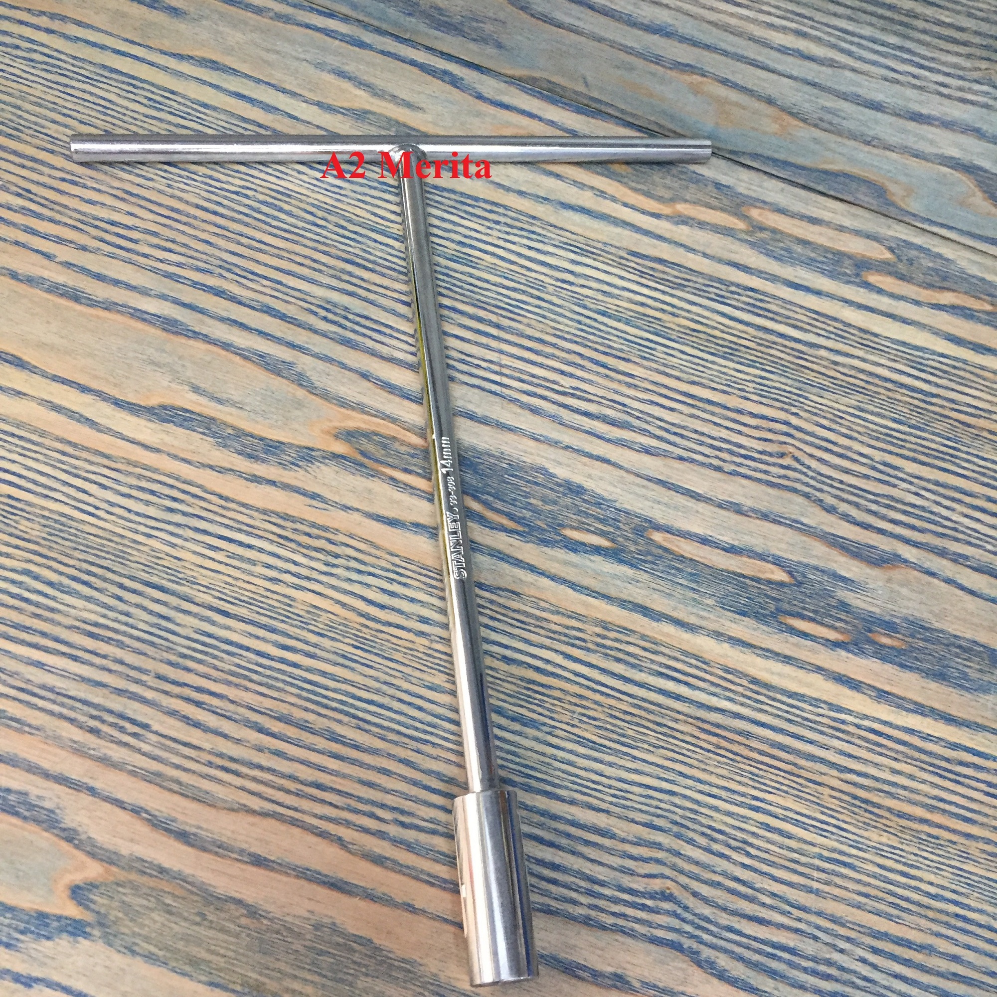 TAY VẶN KHẨU CHỮ T STANLEY STMT93304-8