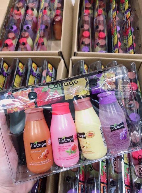 Bộ 4 chai sữa tắm Cottage 4 mùi 50ml x 4