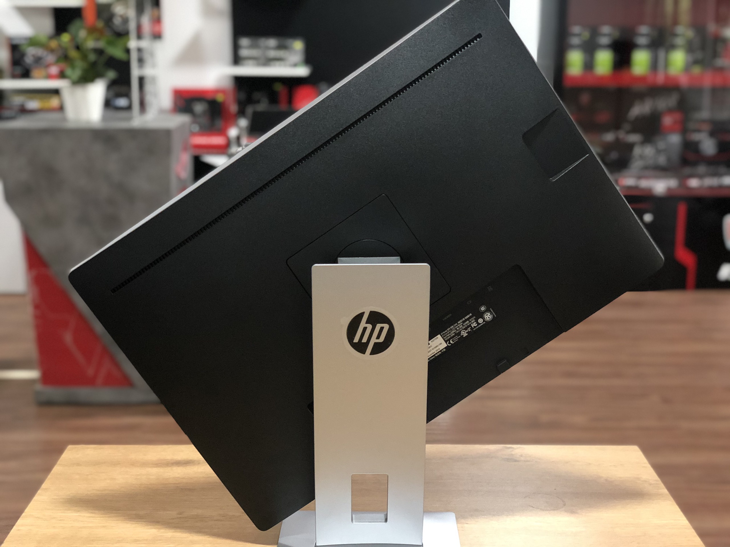 Màn hình HP E242-M1P02AA 24inch