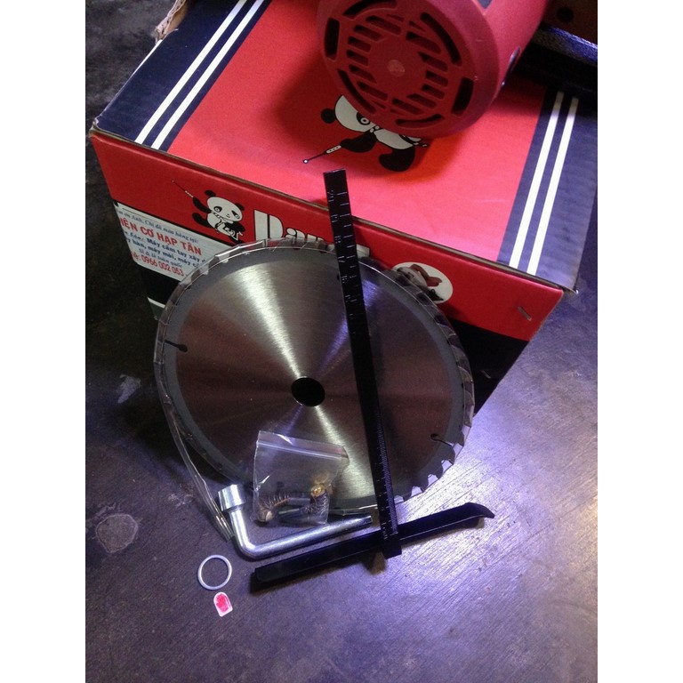 MÁY CẮT GỖ PANDA 1900W