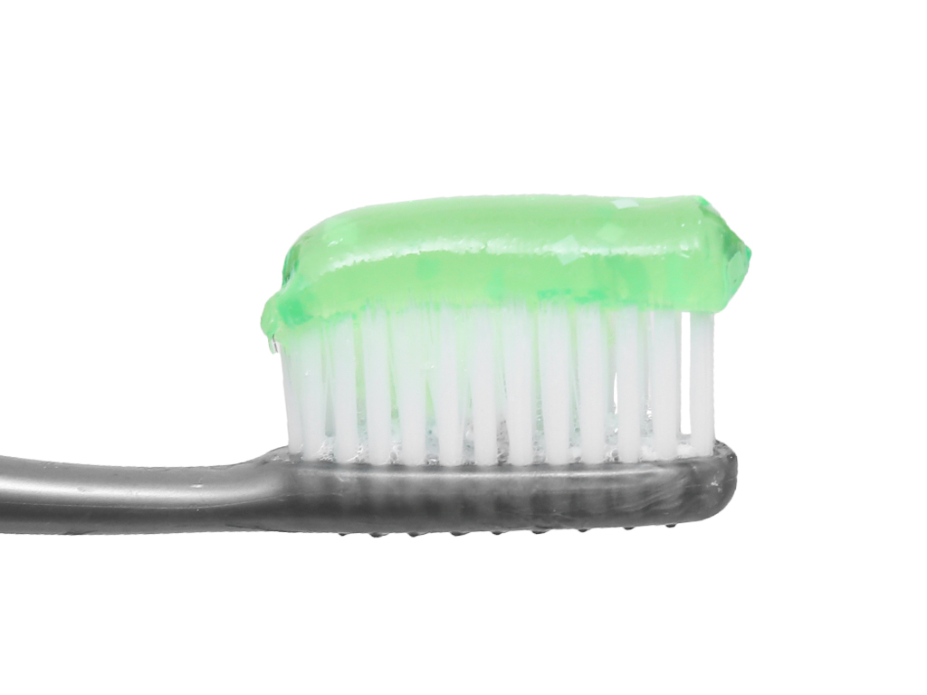 Kem đánh răng Colgate MaxFresh trà xanh 230g