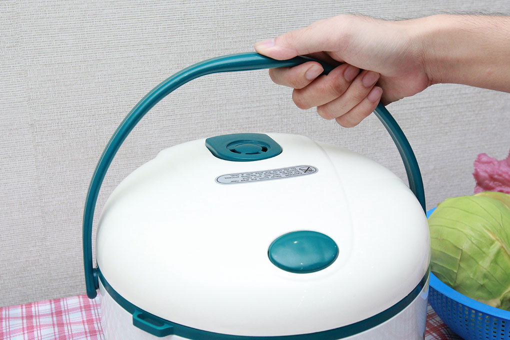 Nồi cơm điện Sunhouse SHD8218 1.2L