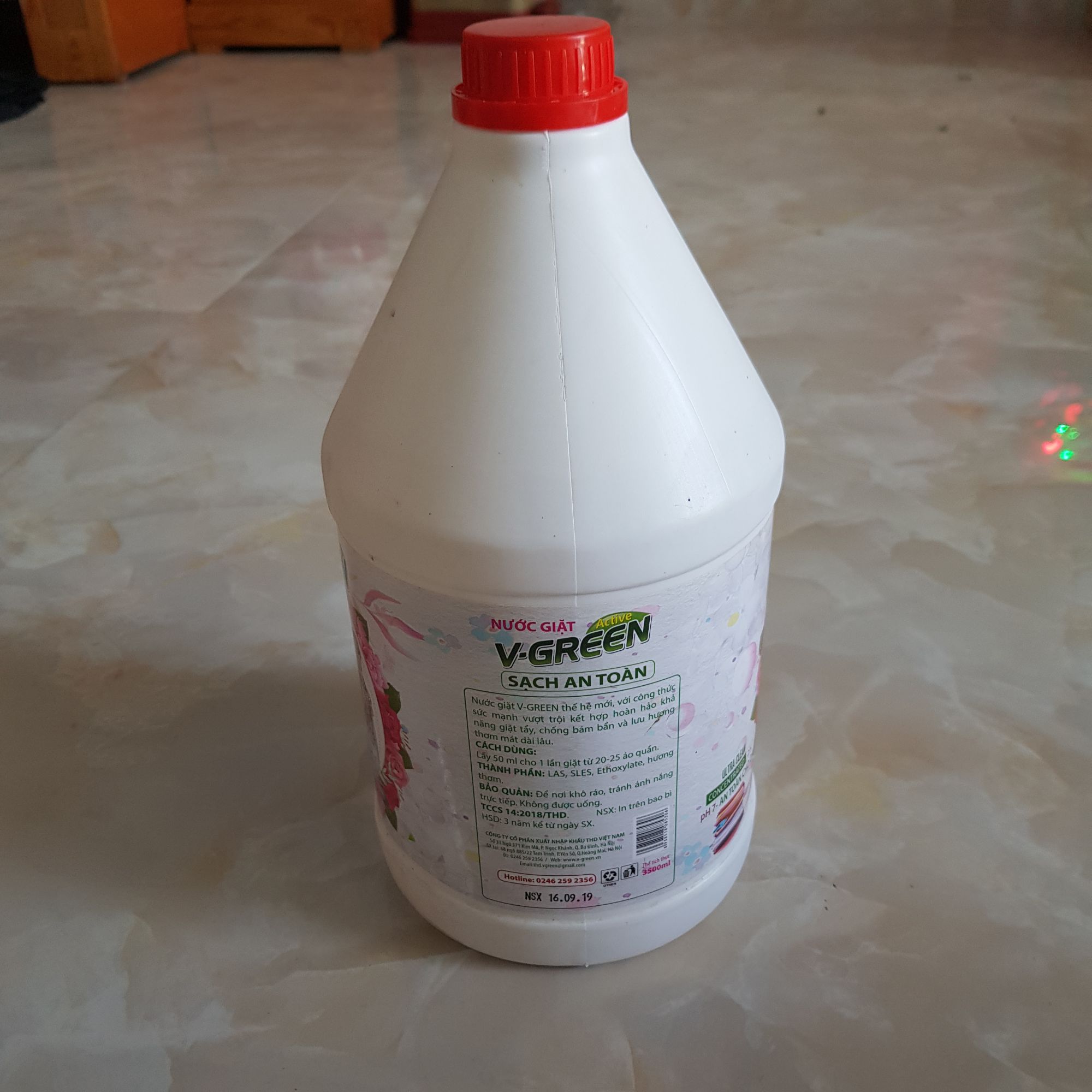 Nước giặt V-Green