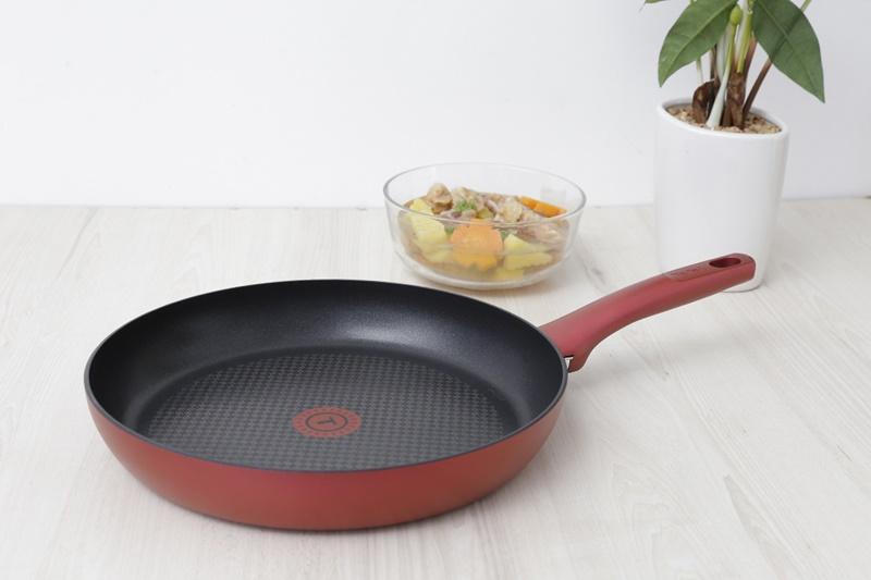 CHẢO CHIÊN TEFAL CHARACTER 28CM