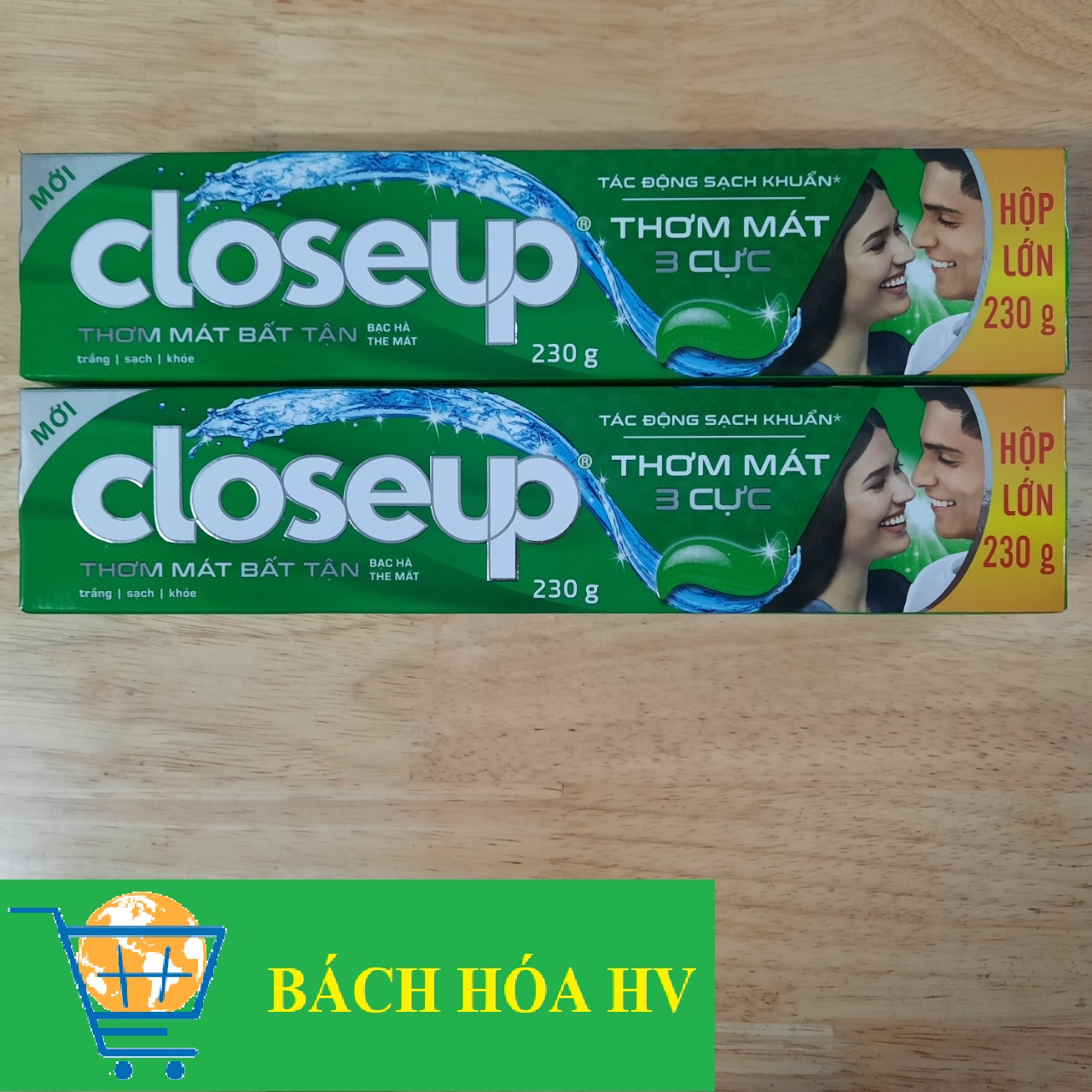Combo 2 hộp Kem Đánh Răng Closeup bạc hà 230G