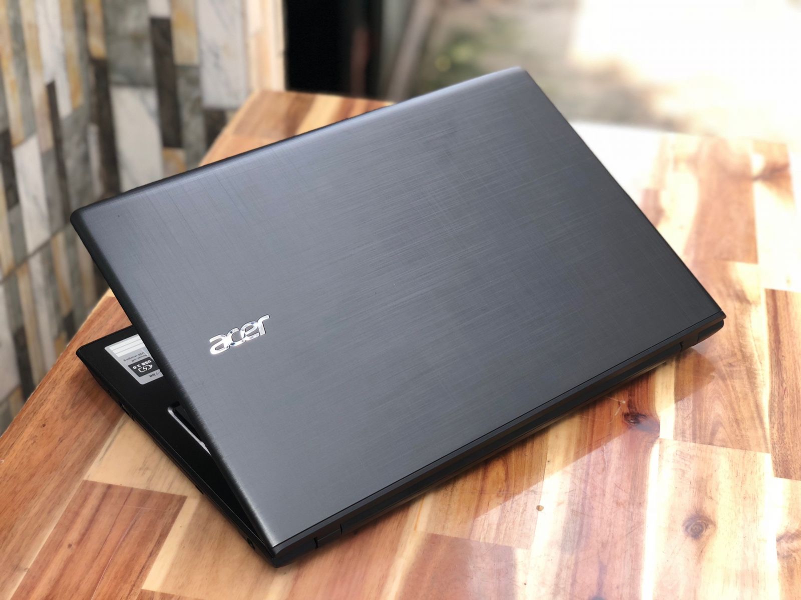 Laptop Acer Aspire E5-575G-39QW NX.GDWSV.005