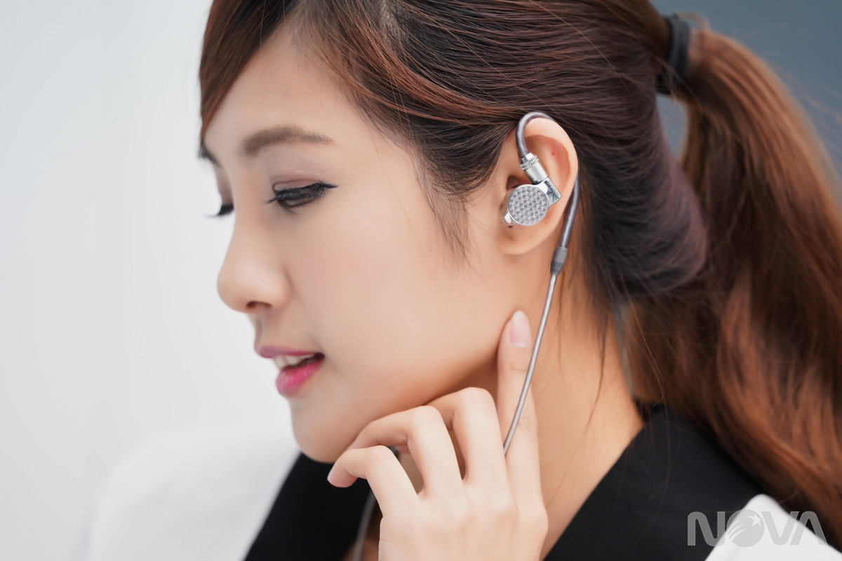 Tai nghe Sony IER-Z1R