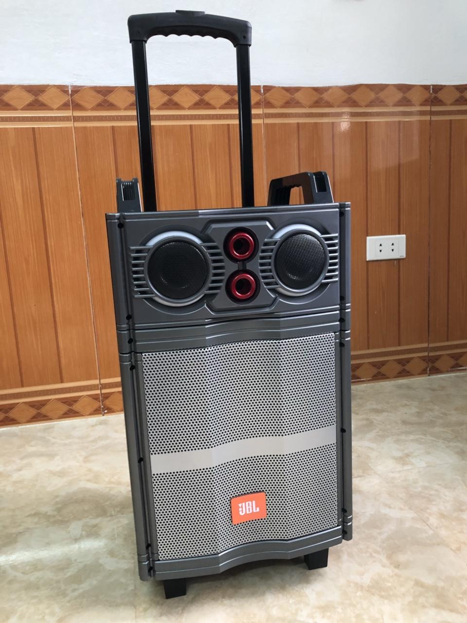 Loa kéo JBL J105 Bass 30