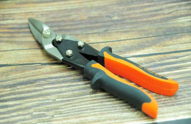 Kéo cắt tôn Truper 18535