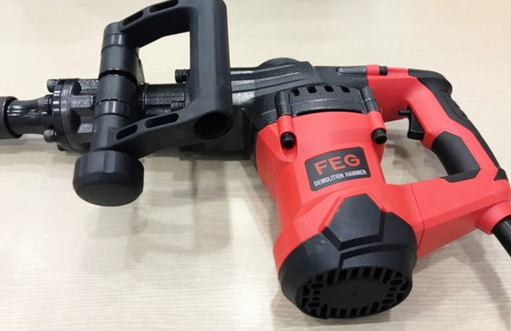MÁY ĐỤC BÊ TÔNG FEG EG-581