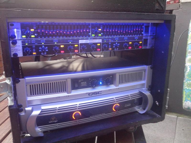 Bộ xử lý âm thanh Behringer CROSSOVERS CX2310