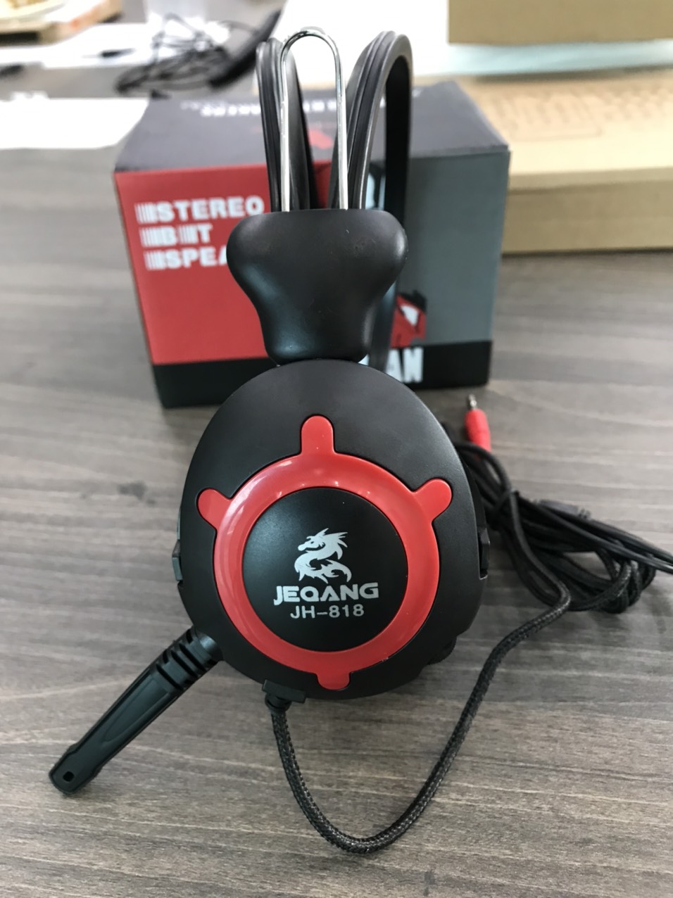 Tai nghe chụp tai V2K
