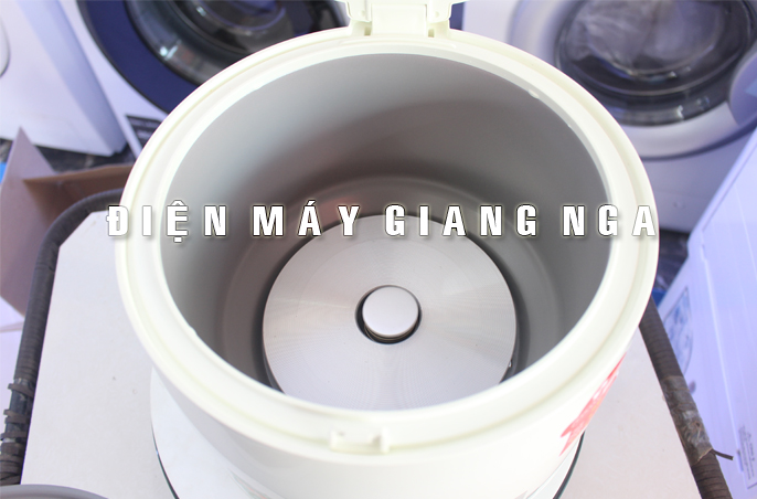 Nồi cơm điện Sato S18-81G 1,8L